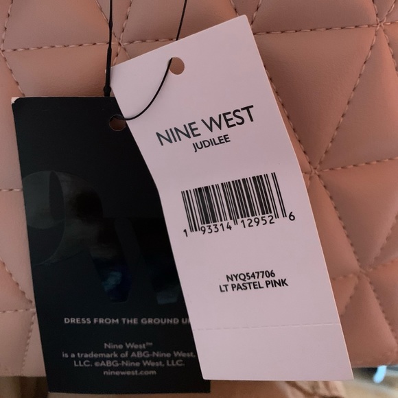 NINE WEST. NWT. Judilee Satchel. Light pastel pink. Zippered pocket inte… - Picture 5 of 5